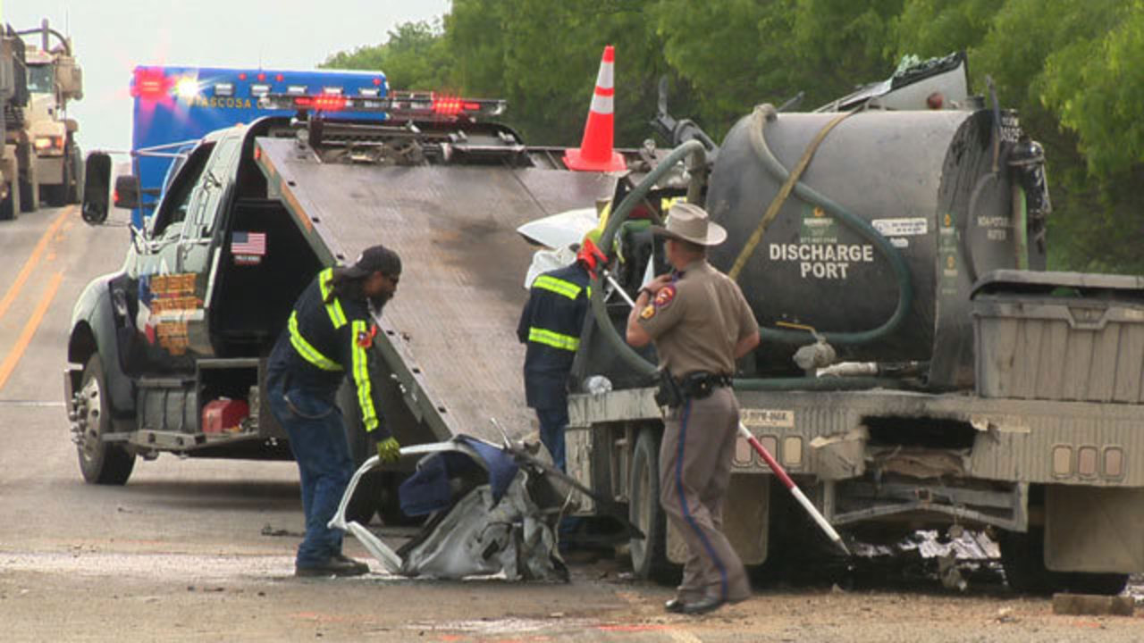 Pearsall officer killed in Atascosa County crash ID'd