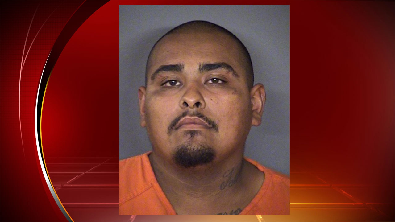 Police arrest 1 capital murder suspect; brother at large - KSAT San Antonio