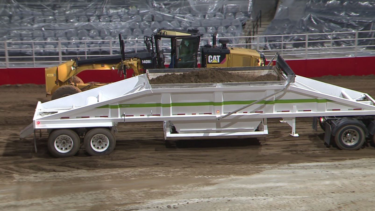 Dirt transforms AT&T Center into rodeo arena