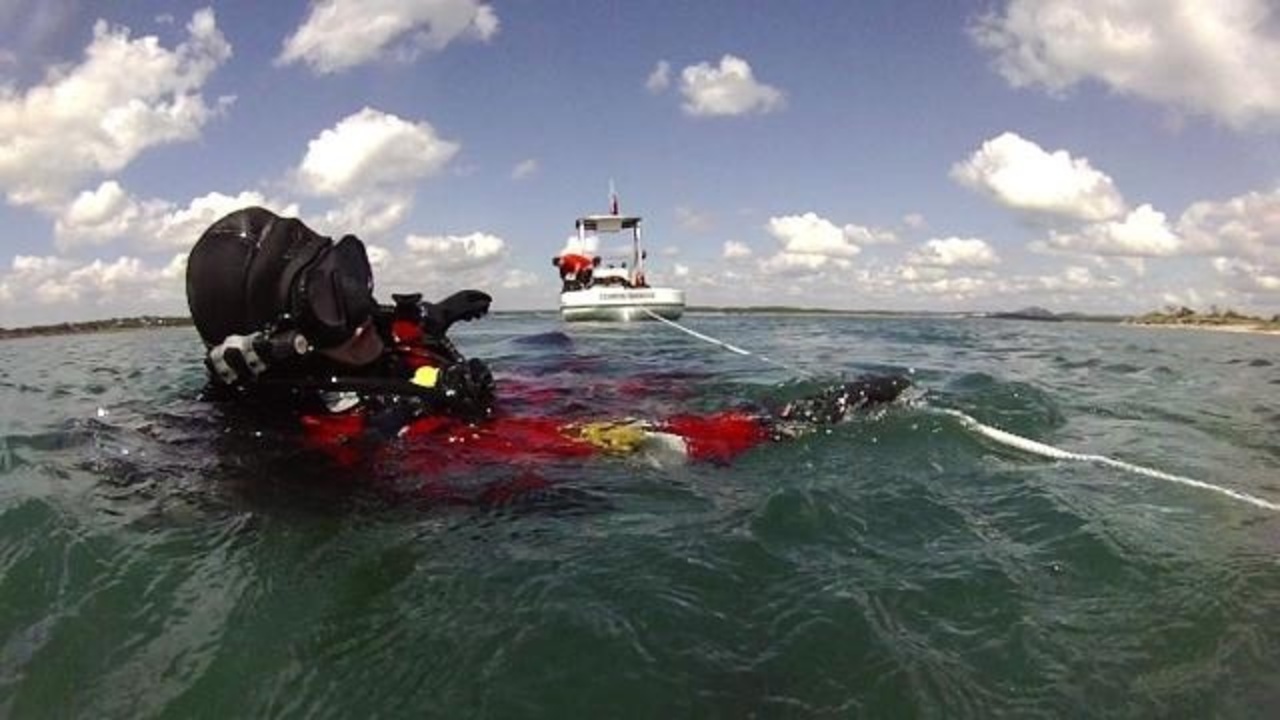 Divers comb Canyon Lake for decadeold drowning victim