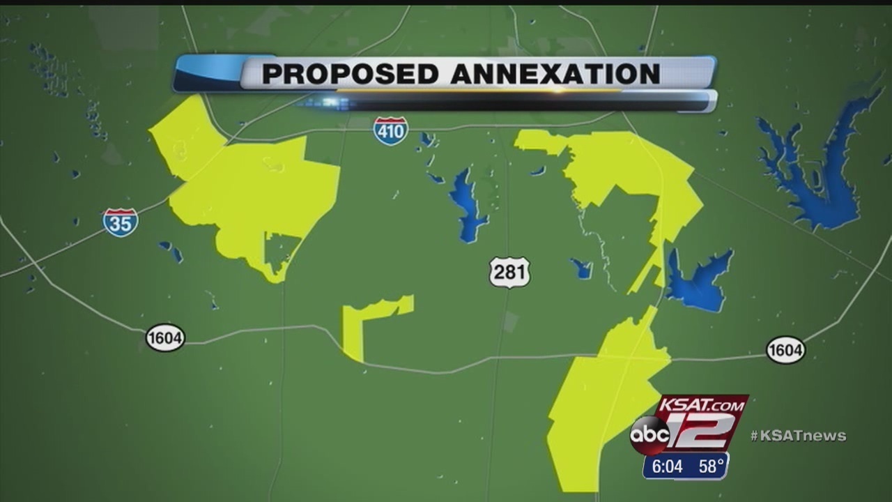 Officials consider expanding San Antonio city limits