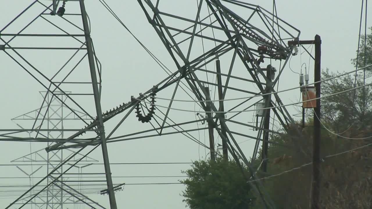 Storm damages transmission tower on Northeast Side