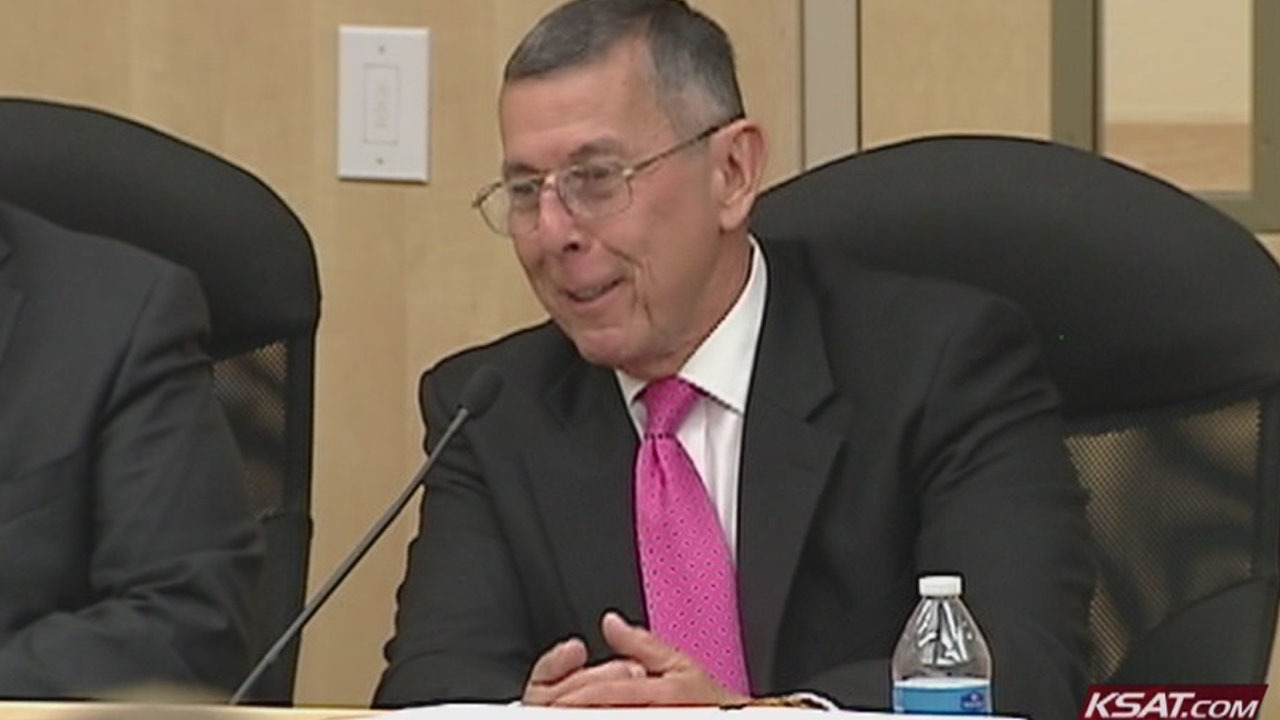Saavedra withdraws as Houston ISD interim superintendent