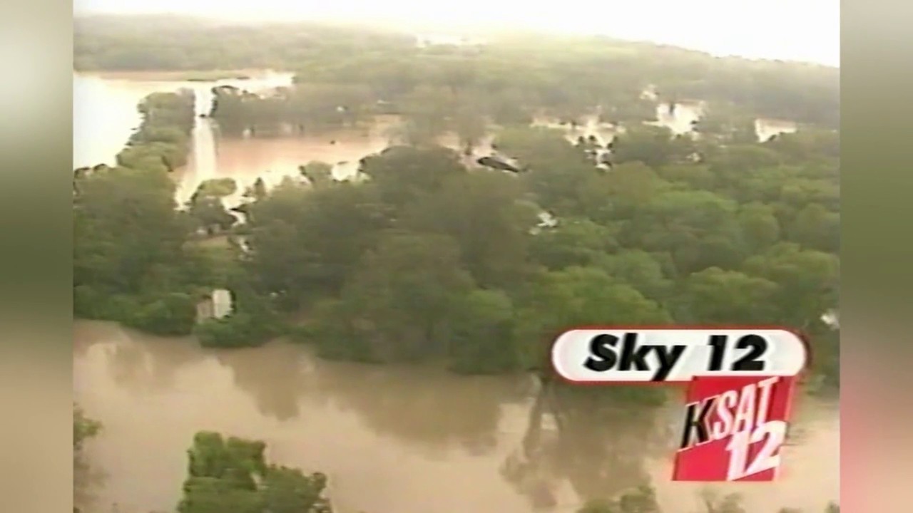 Video thumbnail for KSAT 12 Flood of '98 Sky 12 Helicopter Video