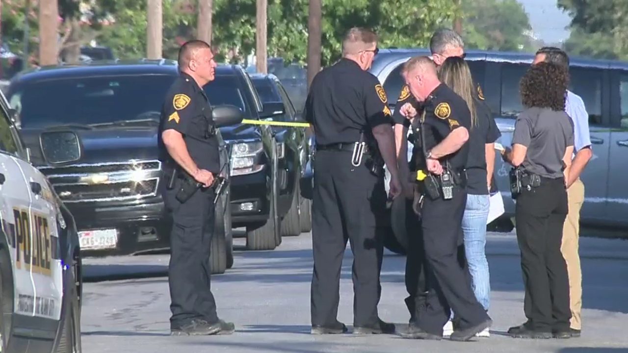 Police release photo of murder suspect accused of shooting at...