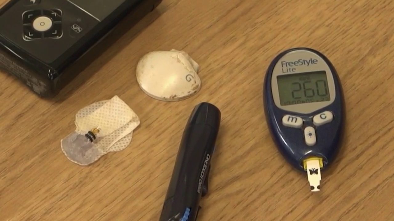 Implantable device senses low glucose, delivers insulin